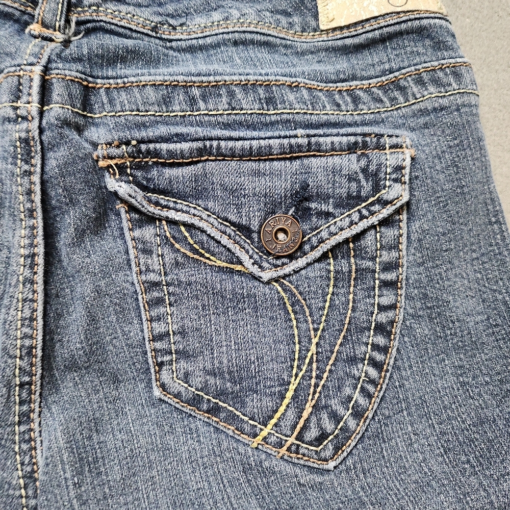 Ariya Blue Jean Shorts with Flap Pockets - Picture 7 of 9